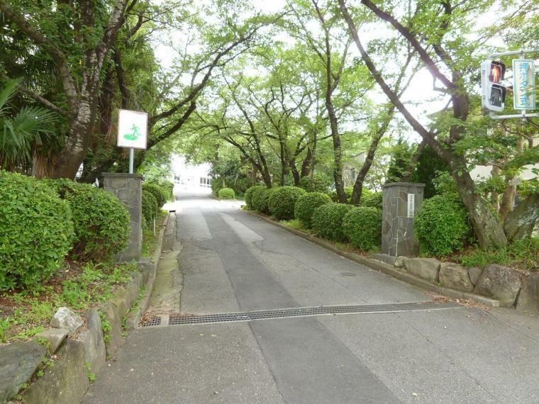 小学校 大府市立吉田小学校