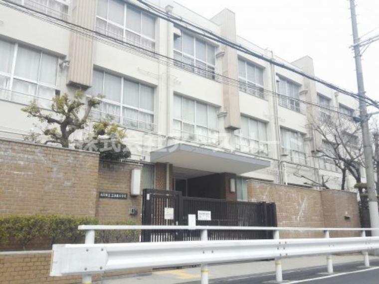 小学校 【小学校】大阪市立三津屋小学校まで755m