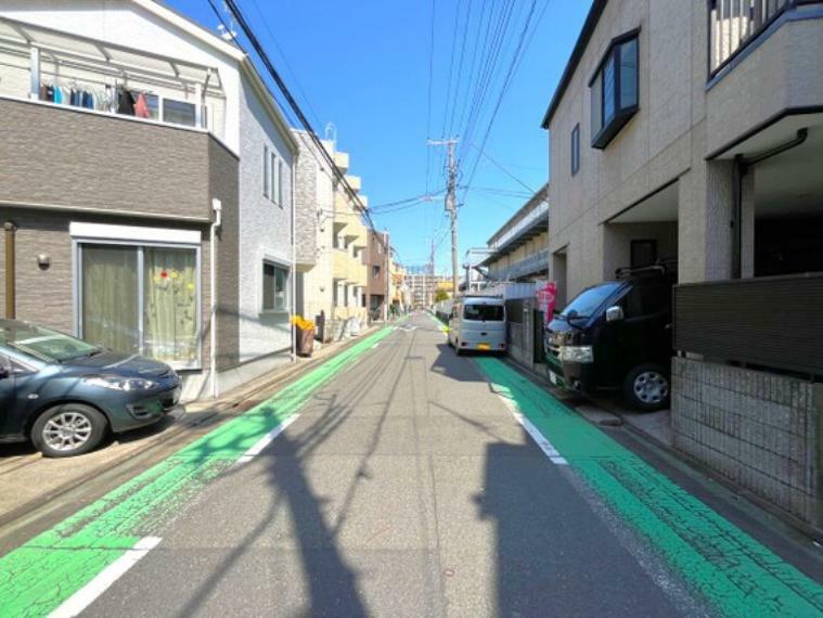 現況写真 前面道路含む現地外観写真