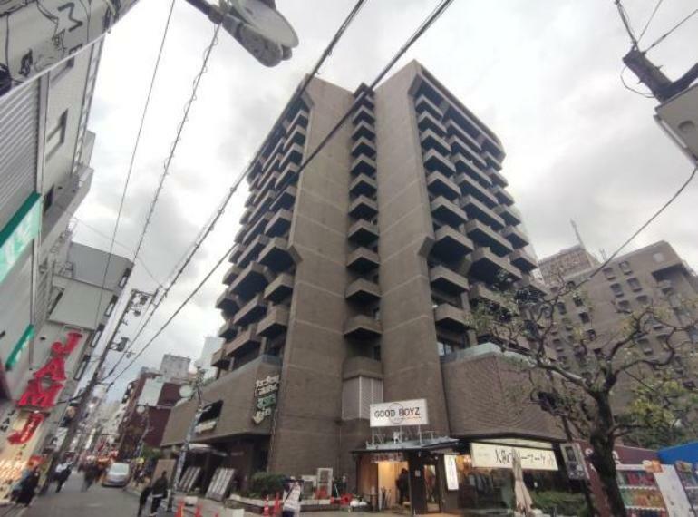 外観写真 大阪メトロ四つ橋線「四ツ橋」駅徒歩4分に立地のマンションです！