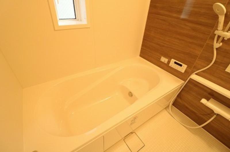 浴室 浴室乾燥機能付きのシステムバスルーム