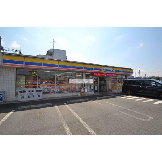 コンビニ ミニストップ入間小谷田店