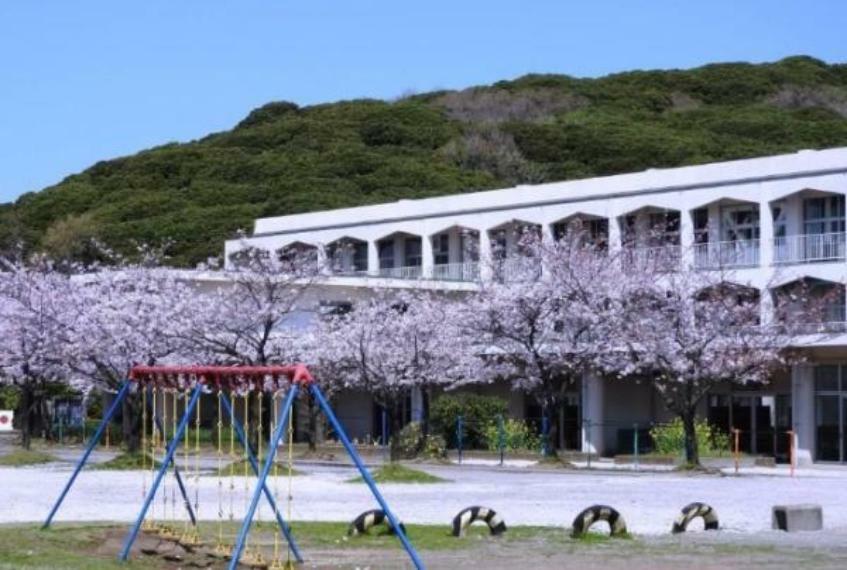 小学校 君津市周西の丘小学校