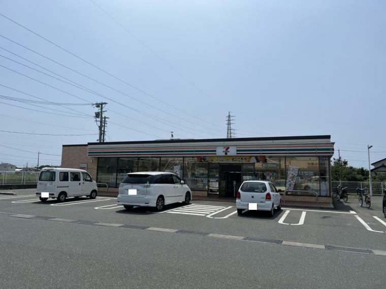 コンビニ セブンイレブン 浜松松島町店まで約1320m（徒歩17分）