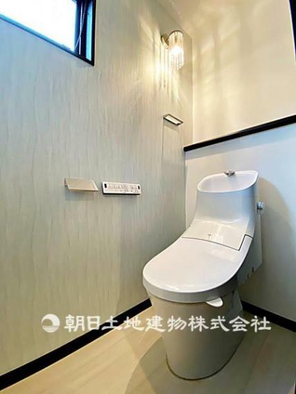 トイレ トイレは暖房便座付。いつも使うトイレだからこそ、こだわりたいポイントですね。