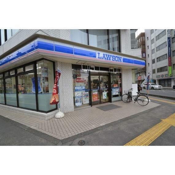 コンビニ ローソン川越駅西口店