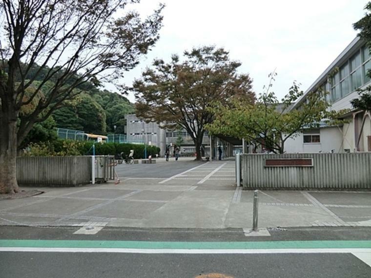 小学校 横浜市立間門小学校