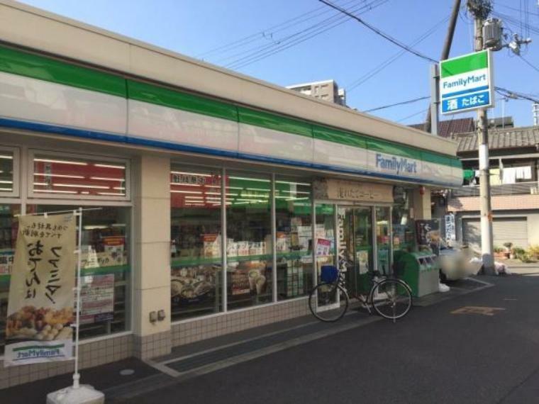 コンビニ ファミリーマート加美駅南店