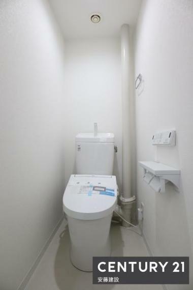 トイレ 【　トイレ　/　toilet　】 明るく清潔的なウォッシュレット付きトイレ