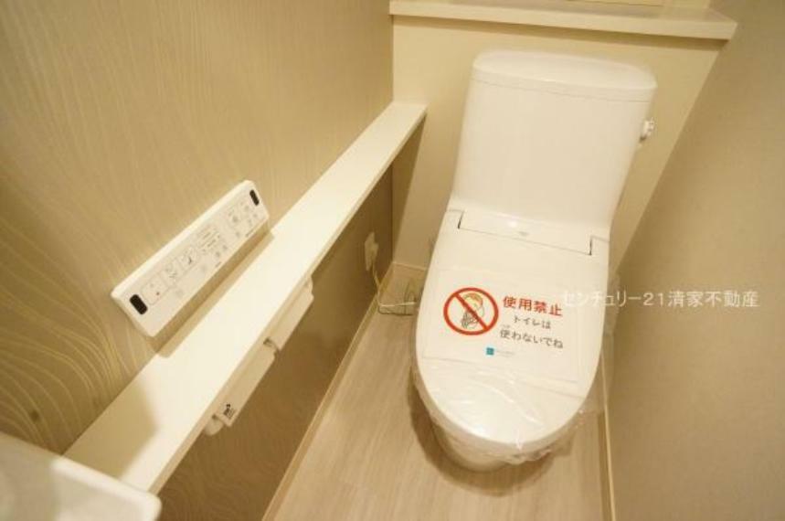 トイレ 2号棟:温水洗浄便座付きトイレ！（2023年08月撮影）