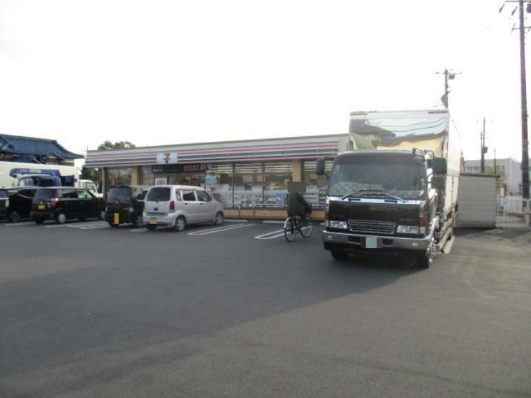 コンビニ セブンイレブン佐知川店