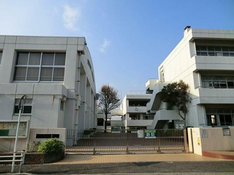 横浜市立東永谷中学校（約850m）