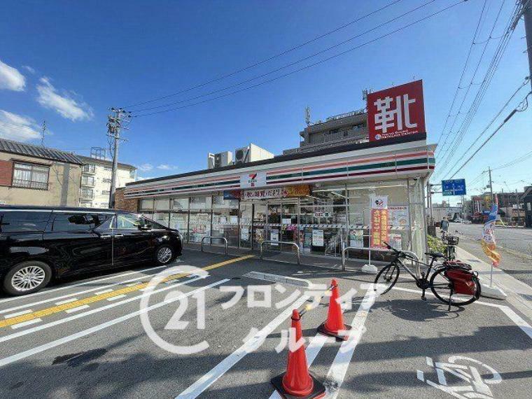 コンビニ セブンイレブン尼崎南武庫郵便局前店 徒歩5分。