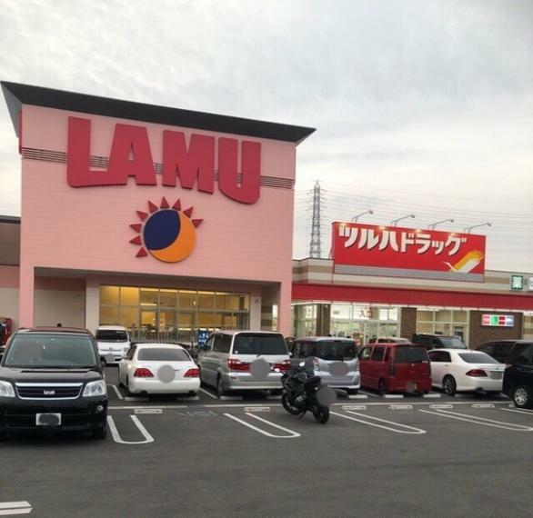 スーパー ライフ岡町店