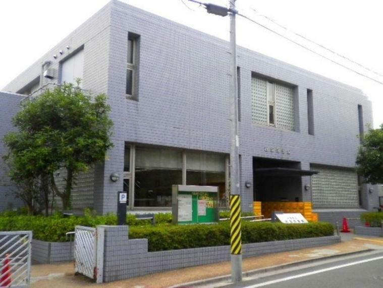 図書館 杉並区立西荻図書館