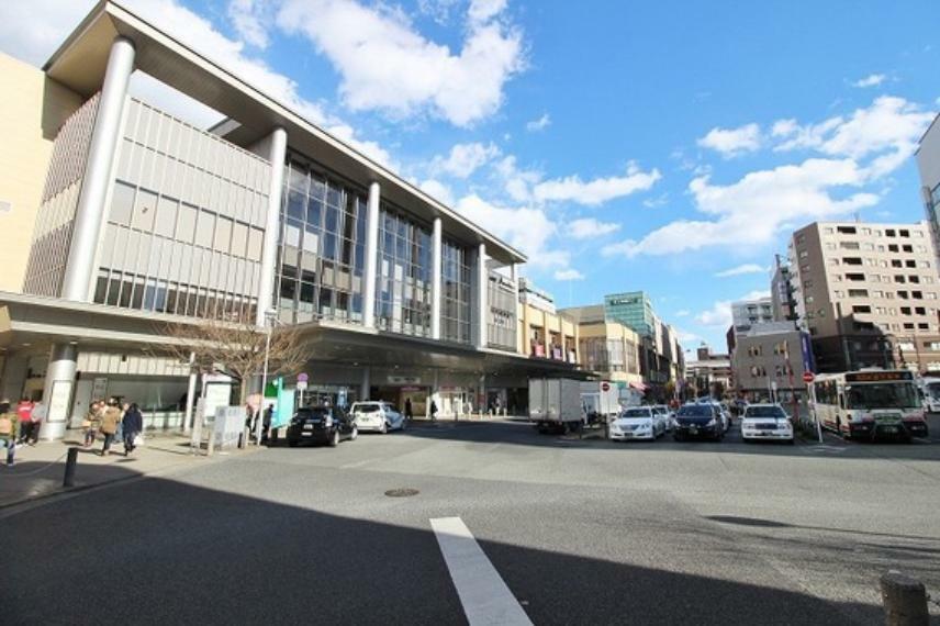 京王電鉄京王線、多摩都市モノレール「高幡不動」駅 距離約1200m