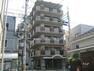 外観写真 【外観】1996年築、阪急宝塚線「服部天神駅」から徒歩約8分の場所にあるマンションです。