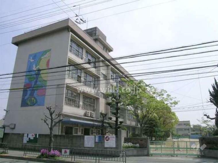 小学校 小曽根小学校［公立］の外観