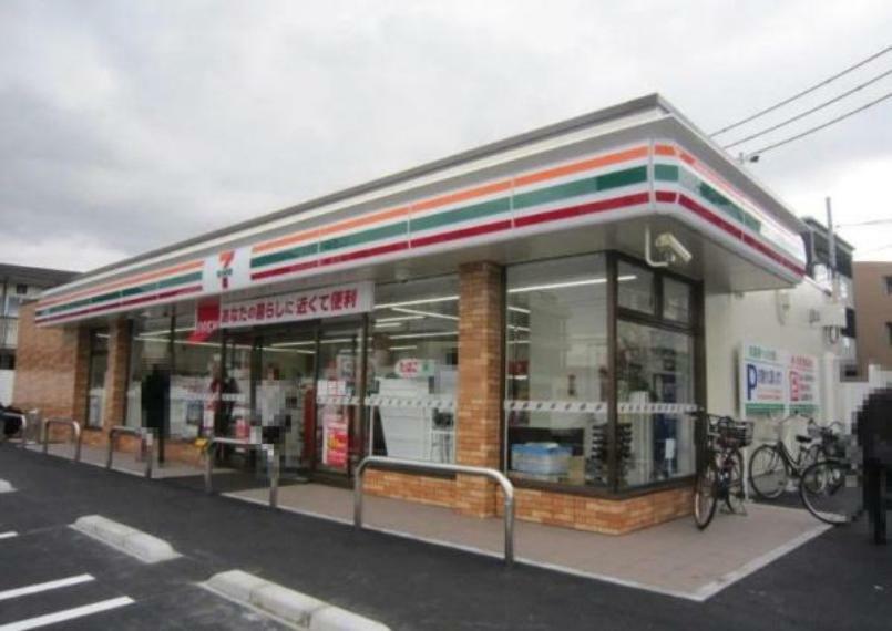 コンビニ セブンイレブン堺小阪西店