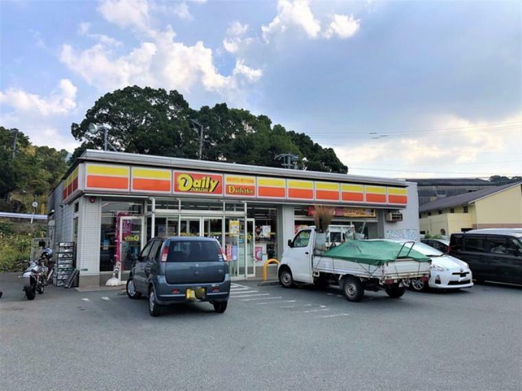 コンビニ デイリーヤマザキ　宇美仲山店