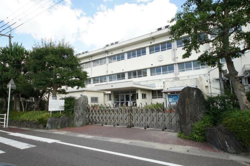 小学校 春日市立春日原小学校