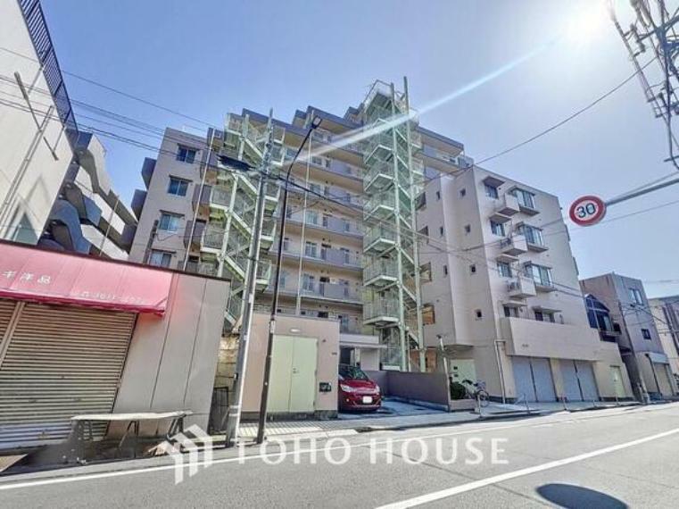 外観写真 「東南西角部屋住戸。」角部屋のため通気性が良く、外の光も十分に取り込める明るい住戸です。