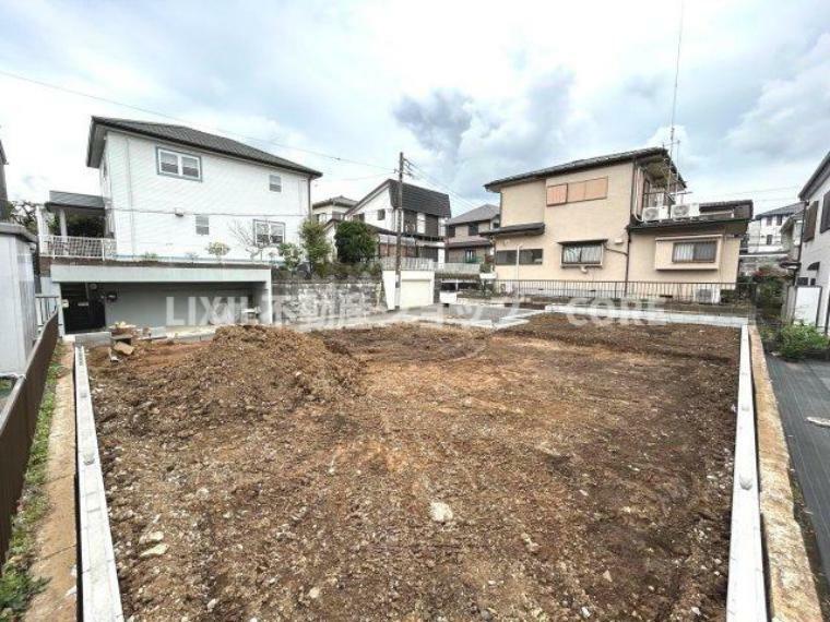 現況外観写真 田園都市線「すずかけ台」駅徒歩5分・「南町田グランベリーパーク」駅徒歩14分の立地です。