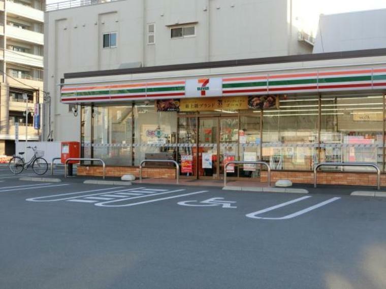 コンビニ セブンイレブン東松山箭弓町店