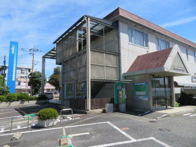銀行・ATM 西武信用金庫秋川支店 東京・埼玉・神奈川を基盤とした地域の金融機関