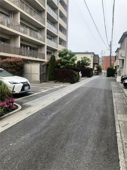 現況写真 前面道路含む現地