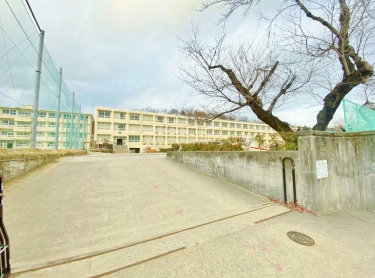 小学校 各務原市立那加第一小学校