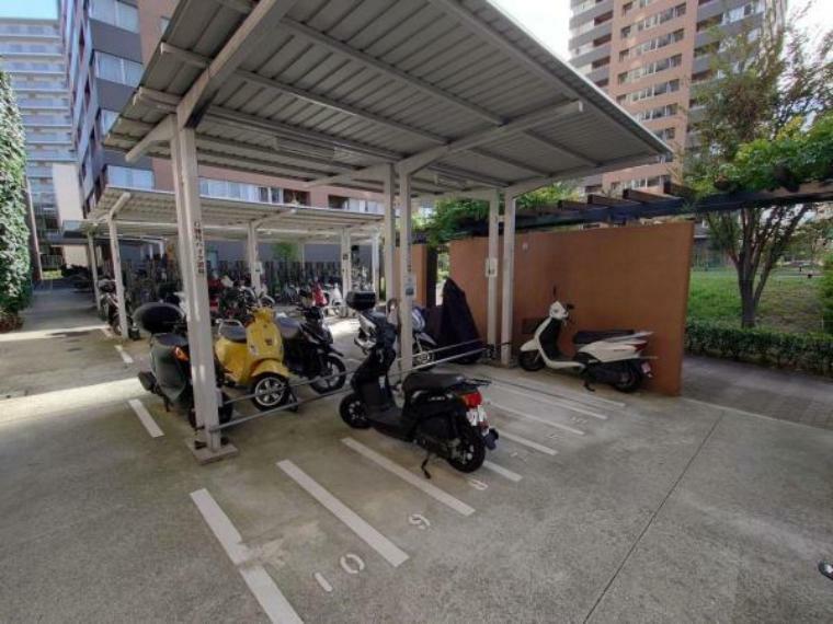 駐車場 バイク置き場も確保されています。