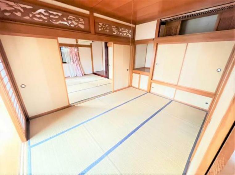 【リフォーム中】1階和室のお写真です。畳は表替えを行います。来客時にも便利ですね。