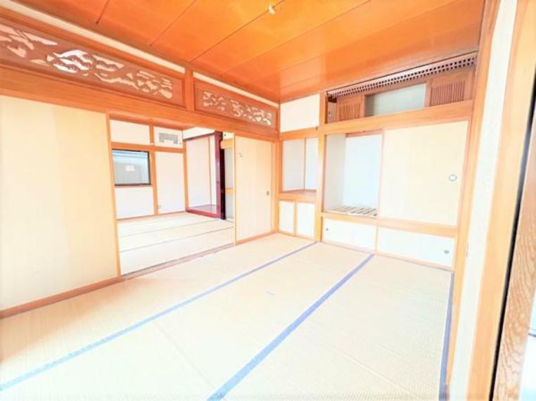【リフォーム中】1階和室のお写真です。畳は表替えを行います。来客時にも便利ですね。