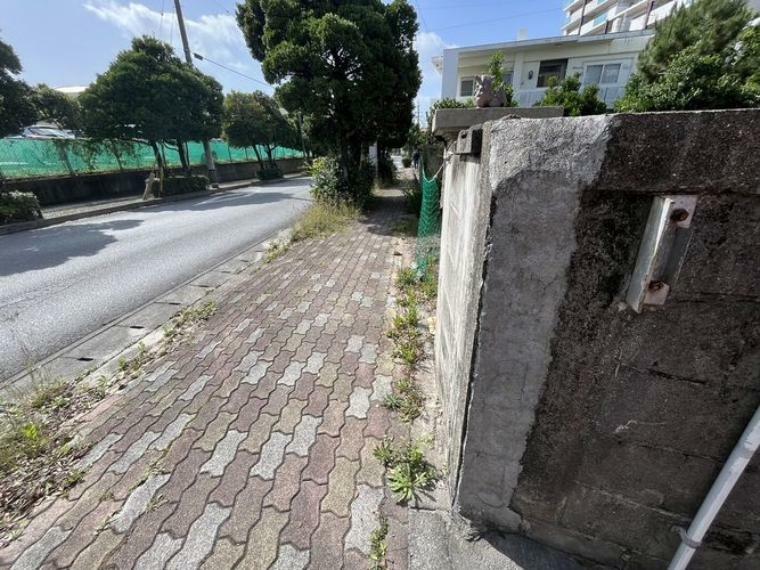 現況写真 前面道路含む現地写真