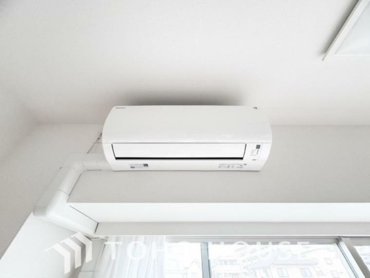 冷暖房・空調設備 設置済みのエアコンは工事などの初期費用がカットできるので嬉しいですね。
