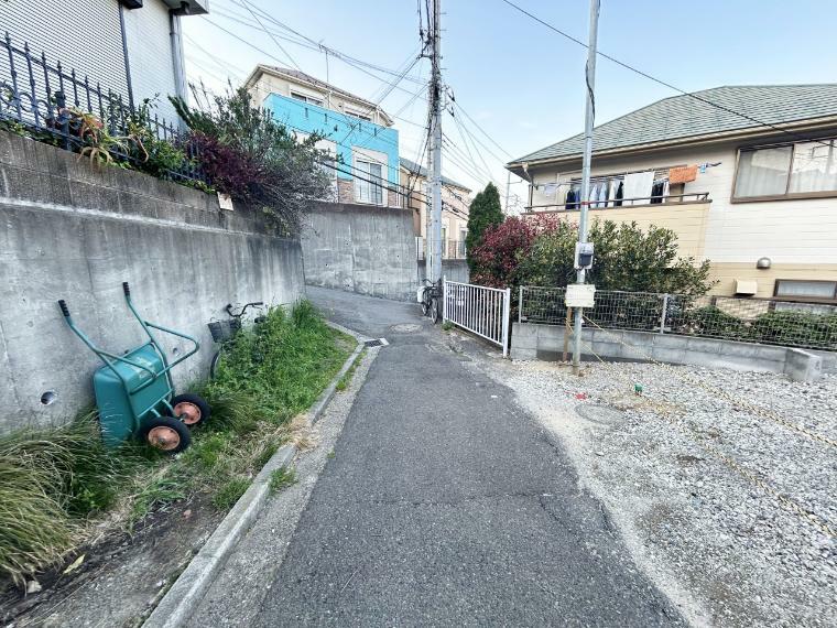 現況写真 前面道路含む現地写真