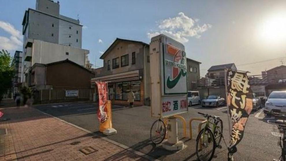 コンビニ セブンイレブン京都西大路松原店