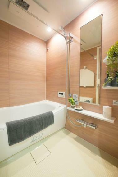 浴室 ■くつろぎバスタイム、追い焚き機能＆浴室乾燥暖房機完備