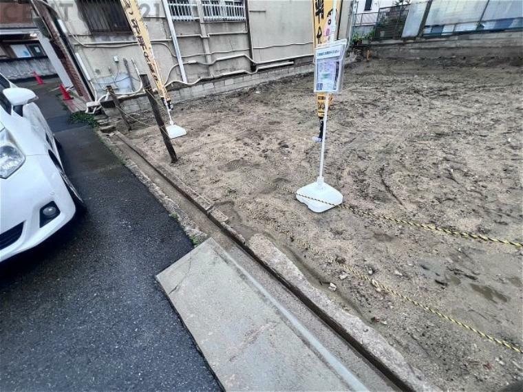 現況写真 前面道路含む現地写真