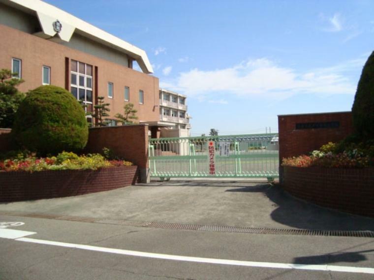 小学校 北名古屋市立栗島小学校