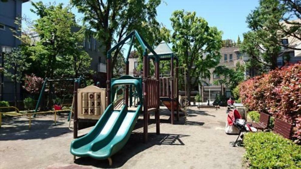 公園 南青山六丁目児童遊園まで徒歩約5分（457m）