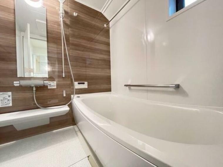 浴室 疲れを癒すお風呂は、ストレスなく使える空間であってほしい。心地よい空間でバスタイムをお過ごしください。