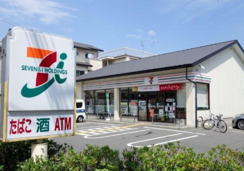 コンビニ セブンイレブン京都堀川玄以店