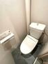 トイレ 【トイレ】 シンプルなデザインの個室トイレ。 リフォーム済です！