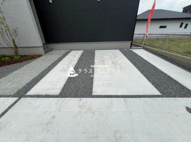 駐車場 敷地内に2台駐車可能です。