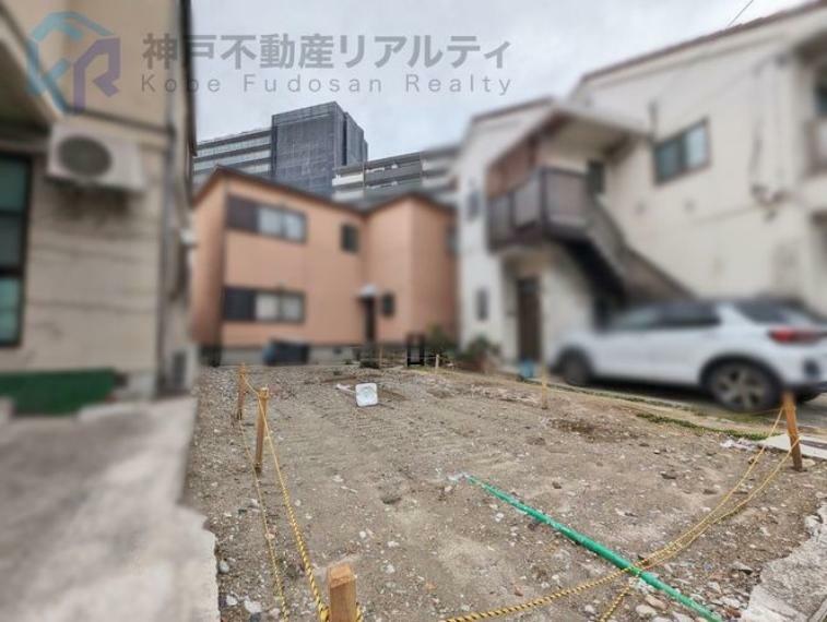 現況写真 整形地につき設計の自由度も高く土地の広さを有効活用できますよ