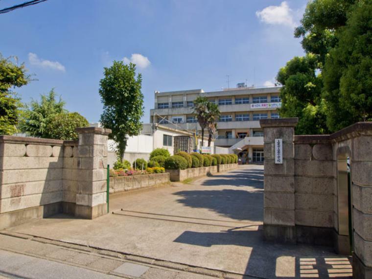 小学校 上尾市立西小学校