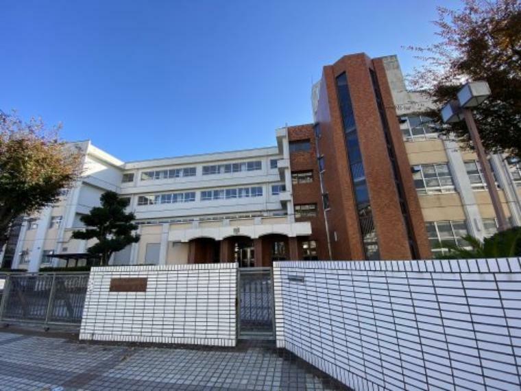 中学校 【中学校】名古屋市立香流中学校まで1600m