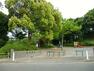 公園 桂台公園（自然が一杯な公園。滑り台、ブランコ、鉄棒などの遊具があります。）